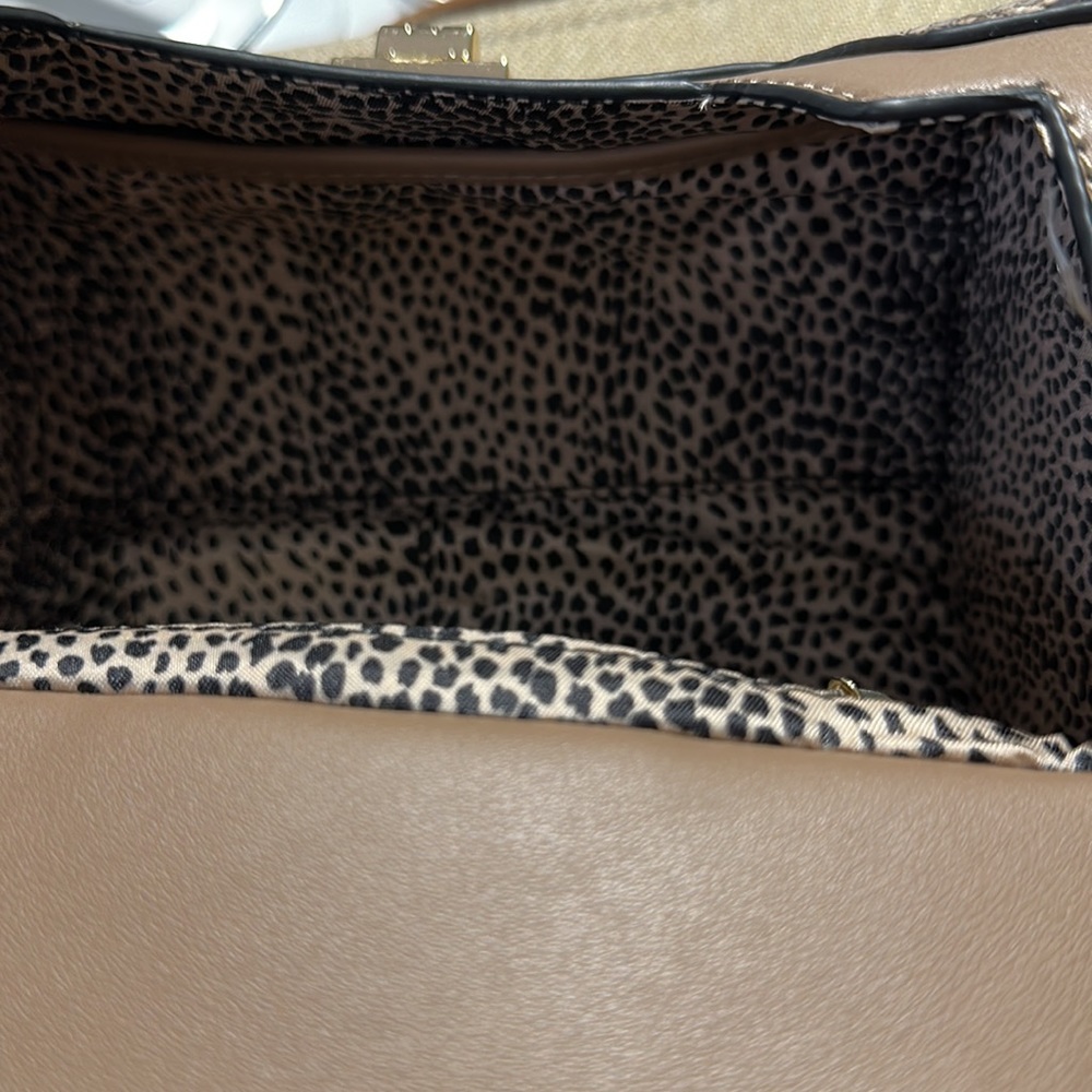 🔹ANIMAL PRINT ROUND CROSS BODY BAG - Picture 7 of 8